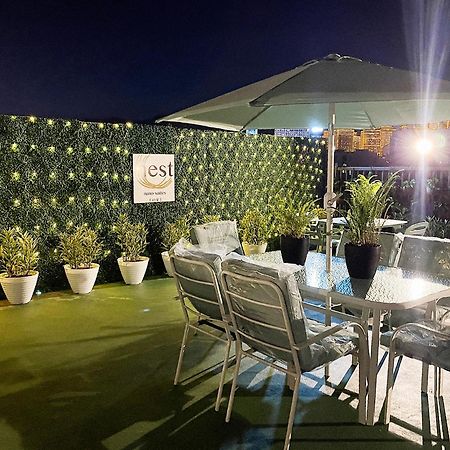 Nest Fort Bgc San Pedro Makati Eksteriør billede